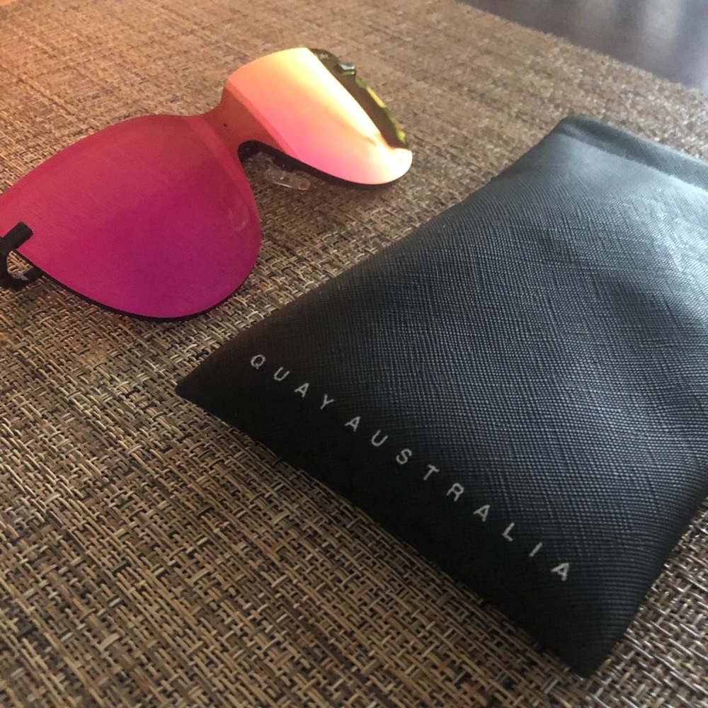 Quay sunglasses (style: Daydream)